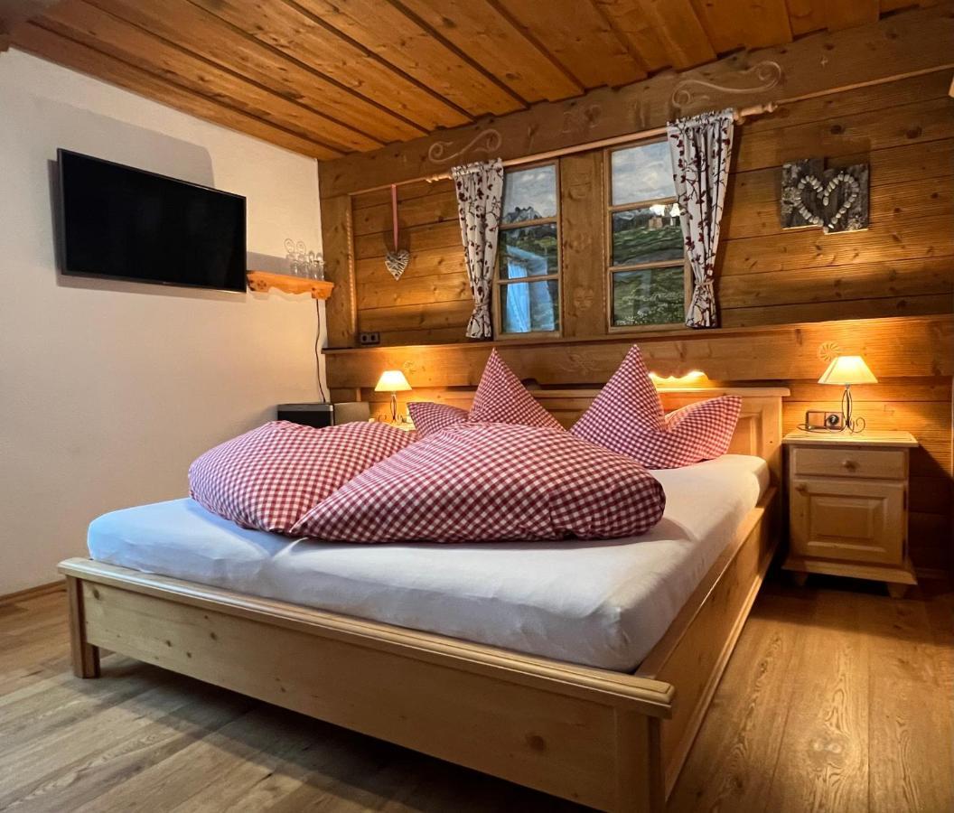 Отель Berghof Am Schwand Hinterhornbach Экстерьер фото